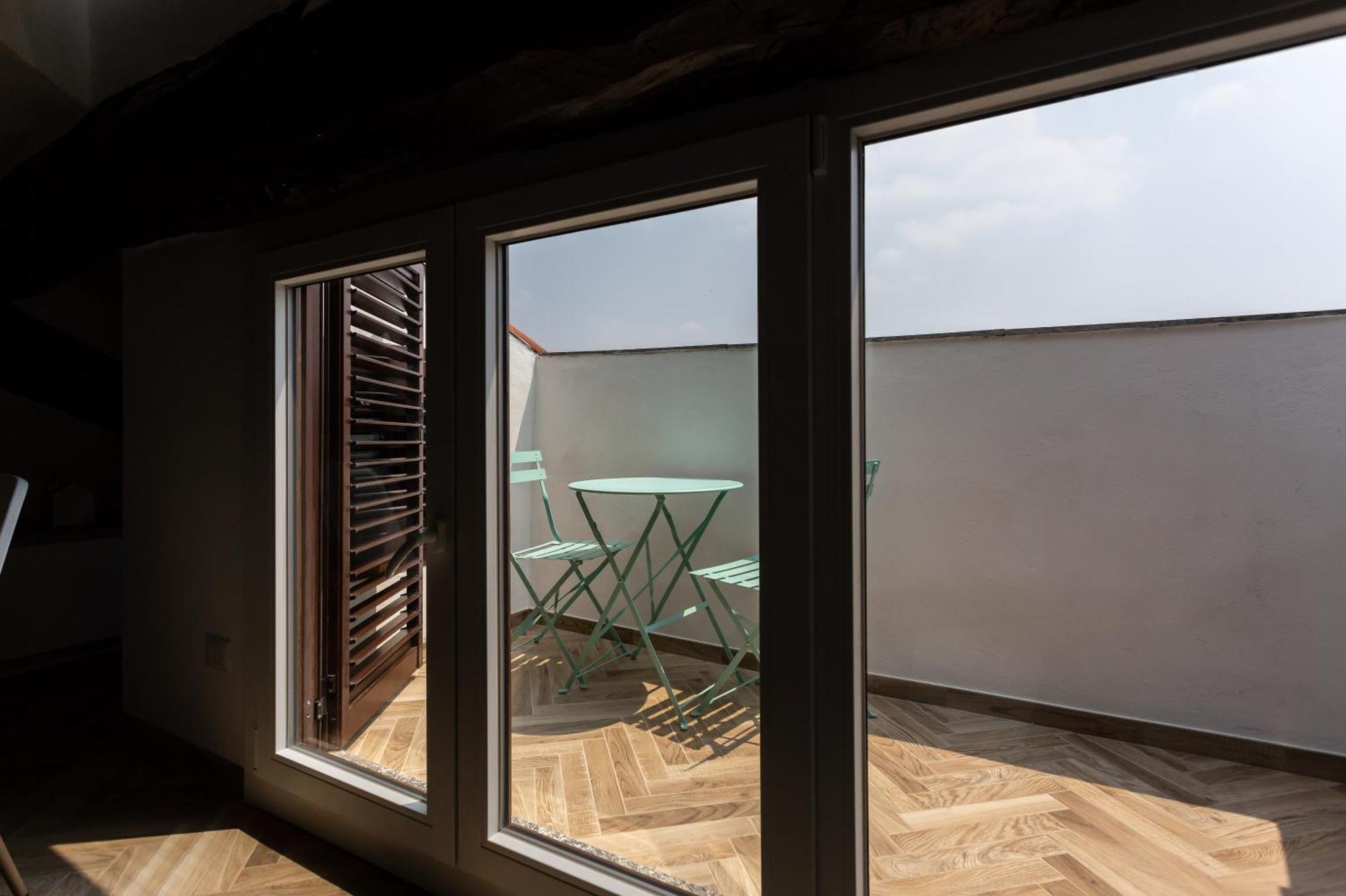 Mortara Navigli Apartments Мілан Екстер'єр фото